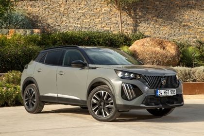entwicklung-altes-modell-peugeot-2008