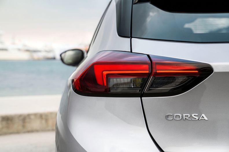 opel corsa berline
