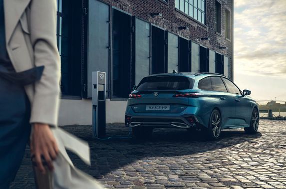 Hoe lang moet een elektrische wagen laden?