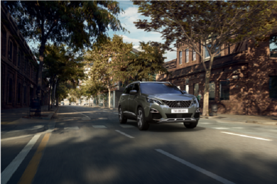 Porównanie SUV-ów: Citroën C5 Aircross vs Peugeot 5008